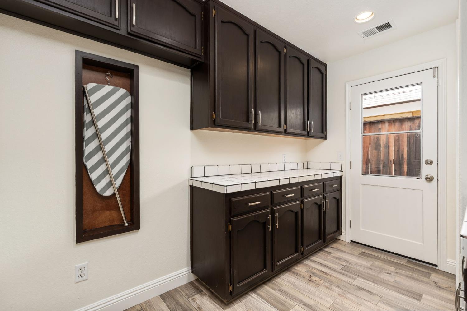 2371 Sophia Ln, Kingsburg, CA 93631