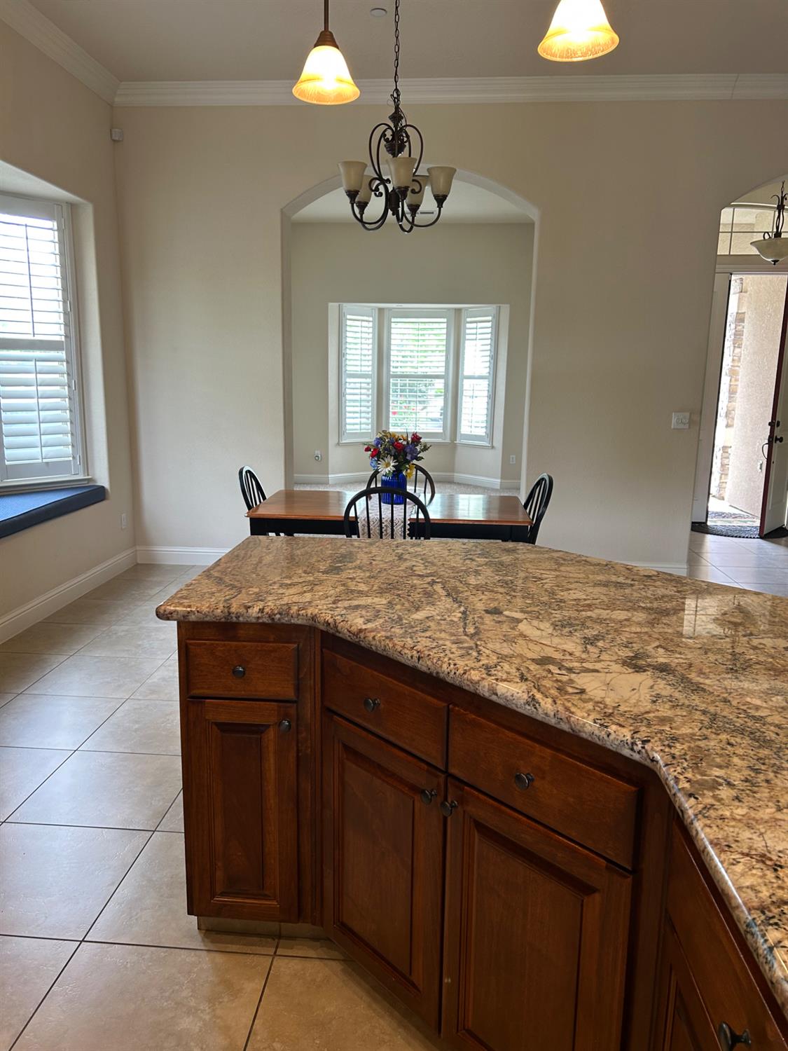 2877 23rd Ct, Kingsburg, CA 93631