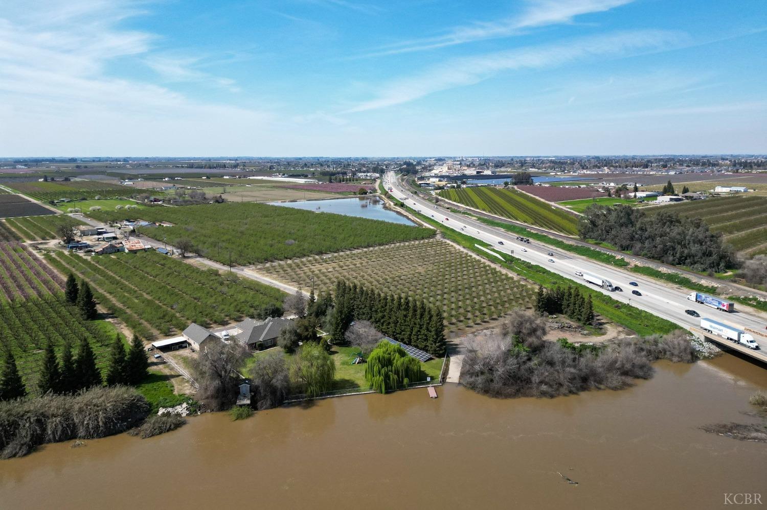 1710 Avenue 388, Kingsburg, CA 93631