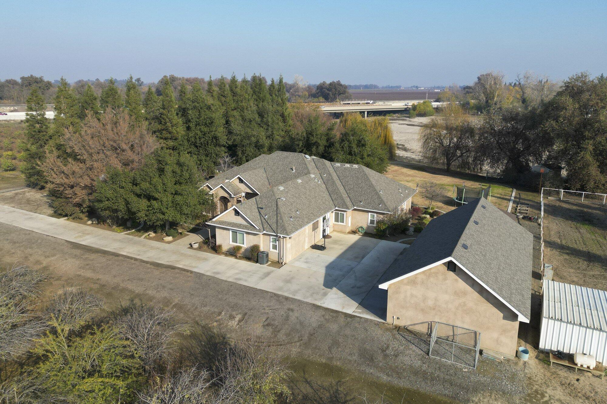 1710 Ave 388, Kingsburg, CA 93631