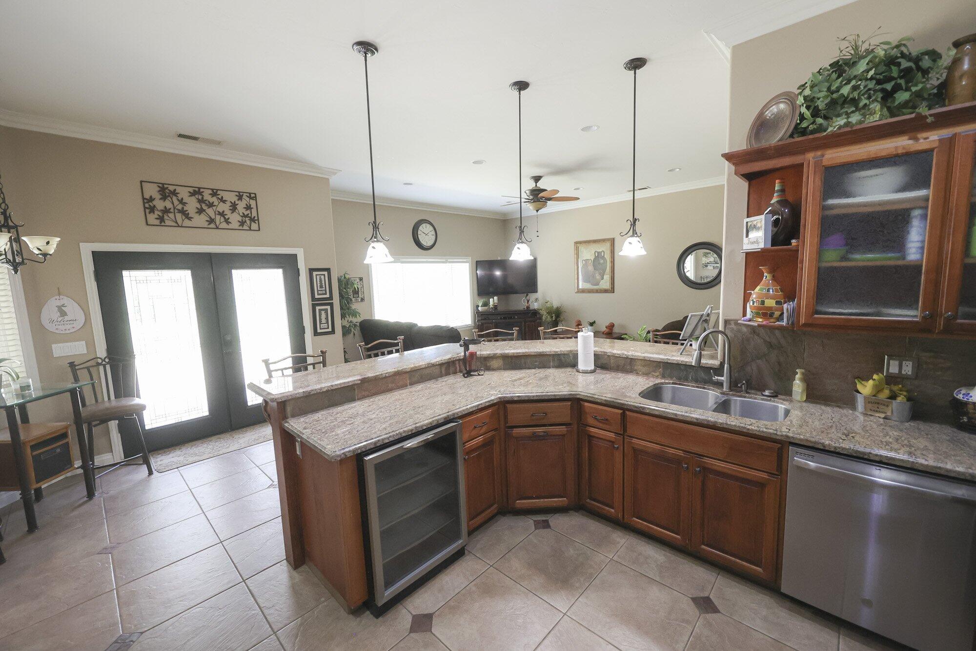 1710 Ave 388, Kingsburg, CA 93631