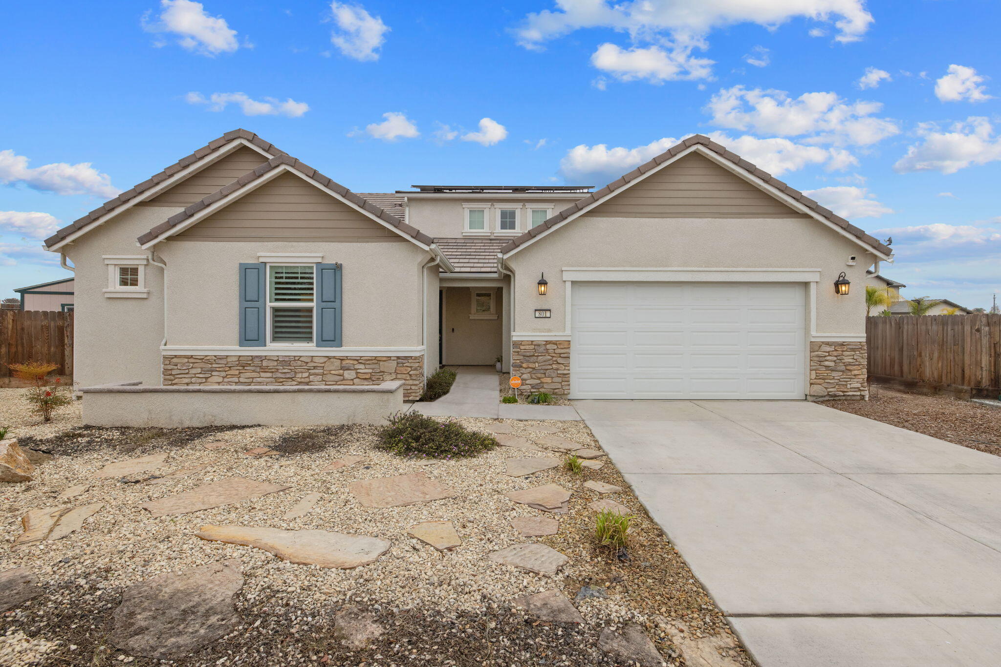 801 Howard St, Kingsburg, CA 93631