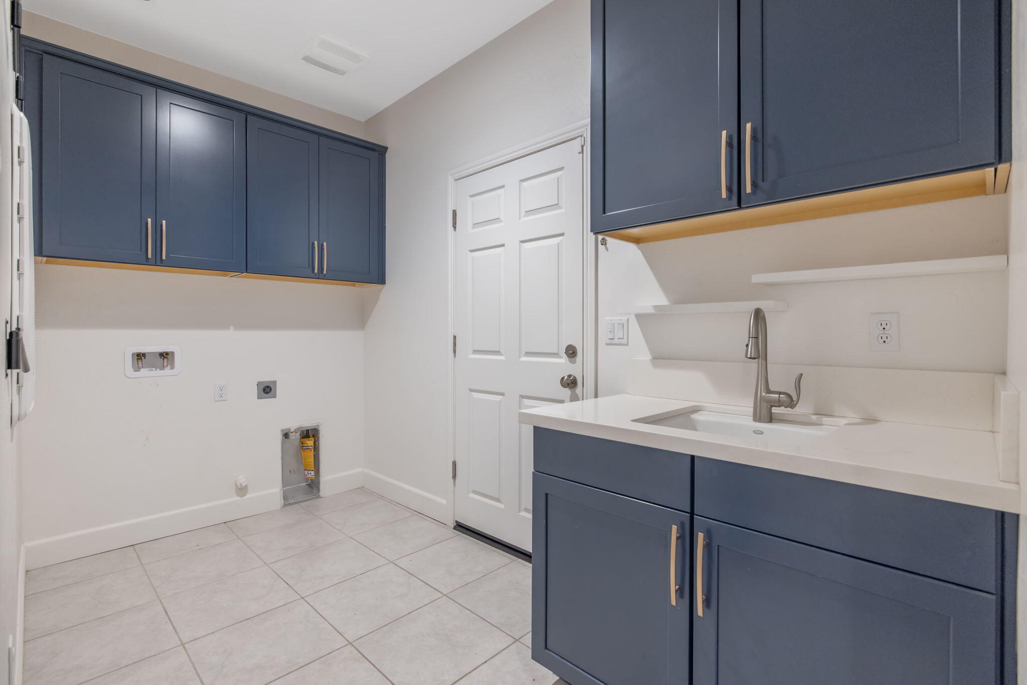 801 Howard St, Kingsburg, CA 93631