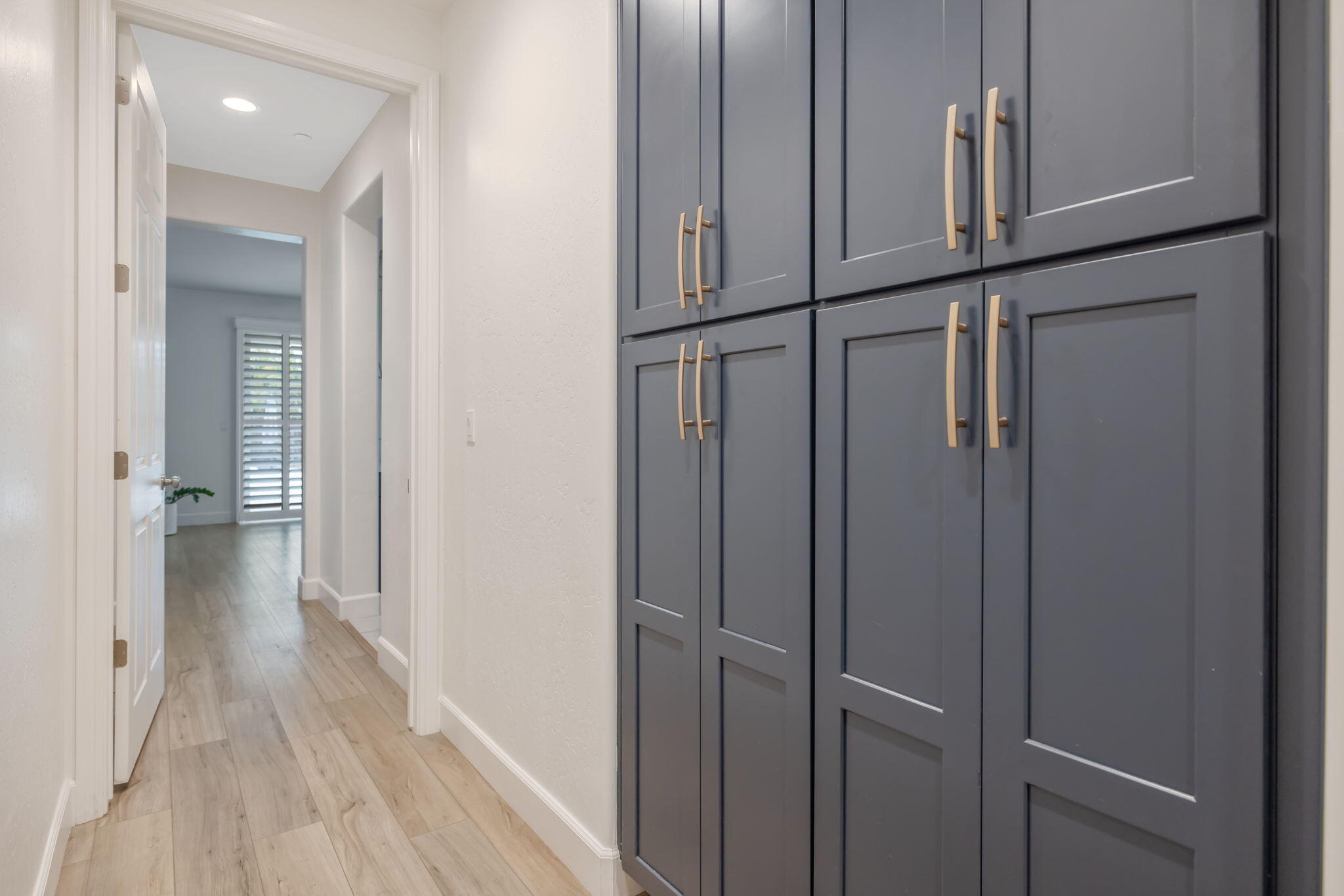 801 Howard St, Kingsburg, CA 93631