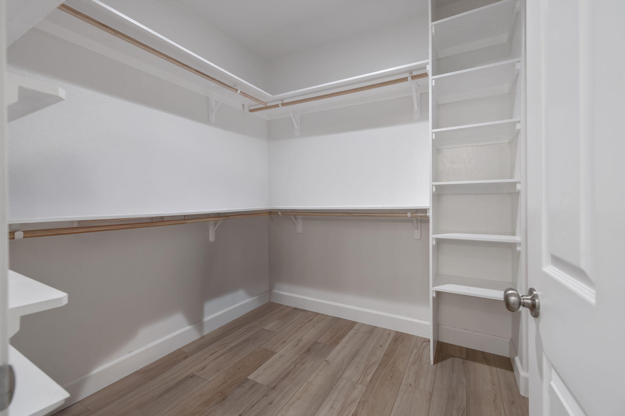 801 Howard St, Kingsburg, CA 93631