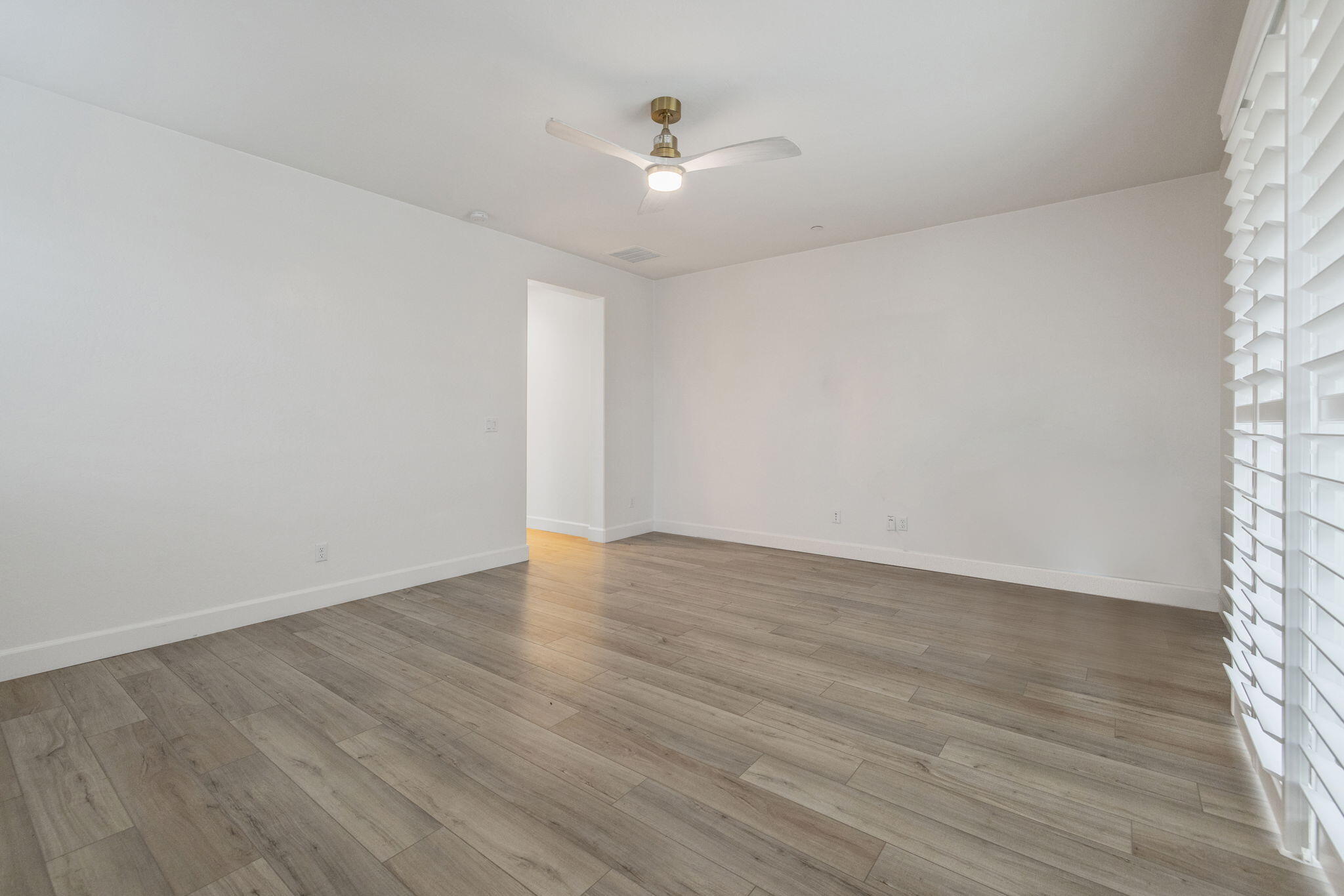 801 Howard St, Kingsburg, CA 93631