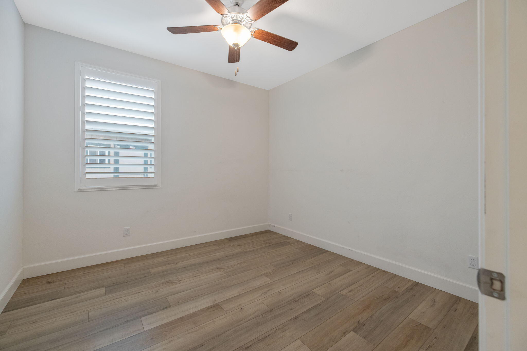 801 Howard St, Kingsburg, CA 93631