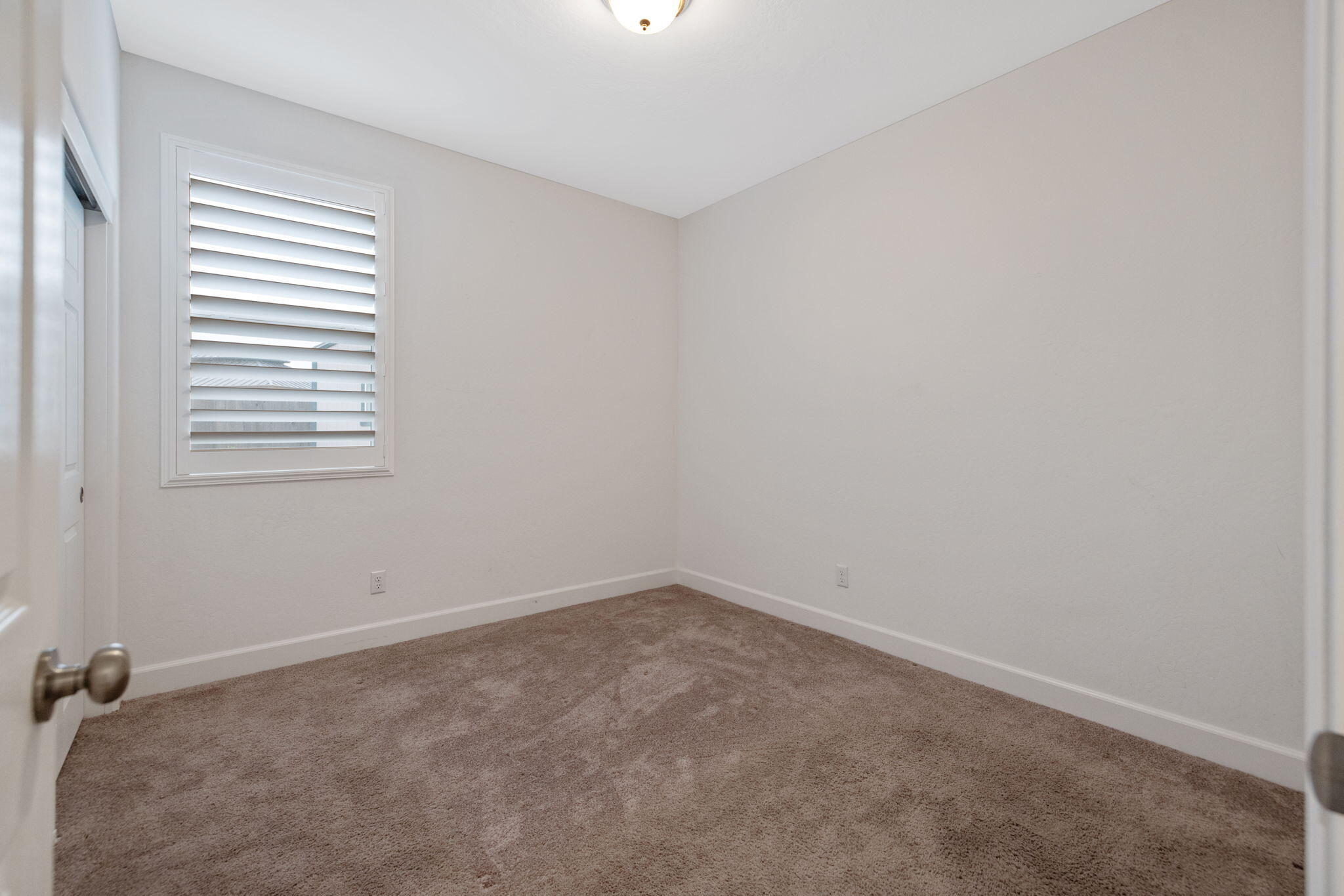 801 Howard St, Kingsburg, CA 93631