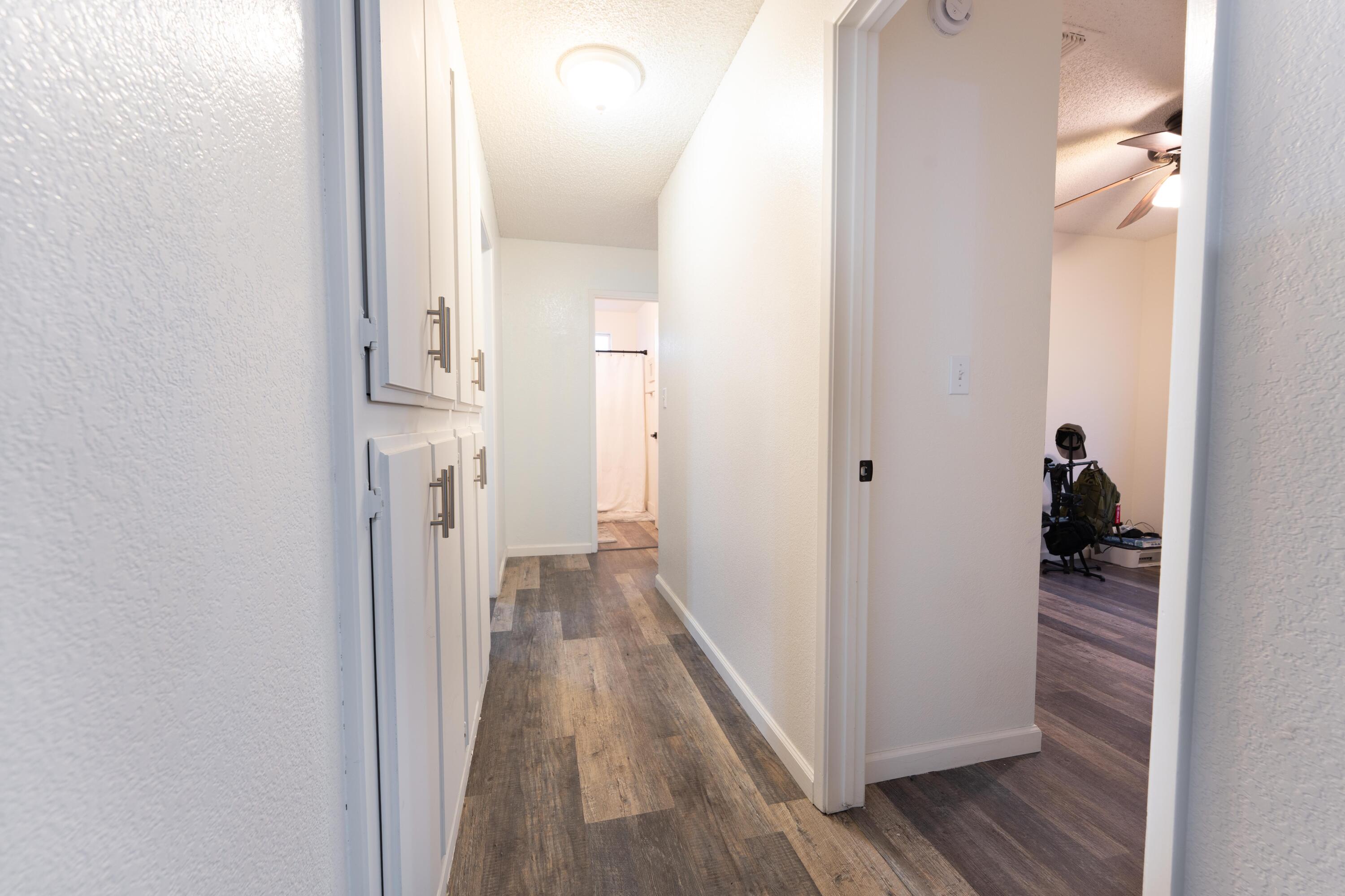 1061 11th Ave, Kingsburg, CA 93631